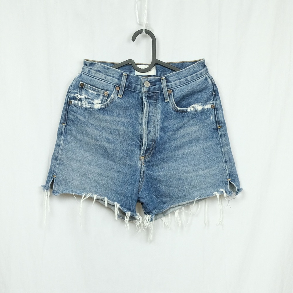 Agolde blue raw hems Jean short. Size 25